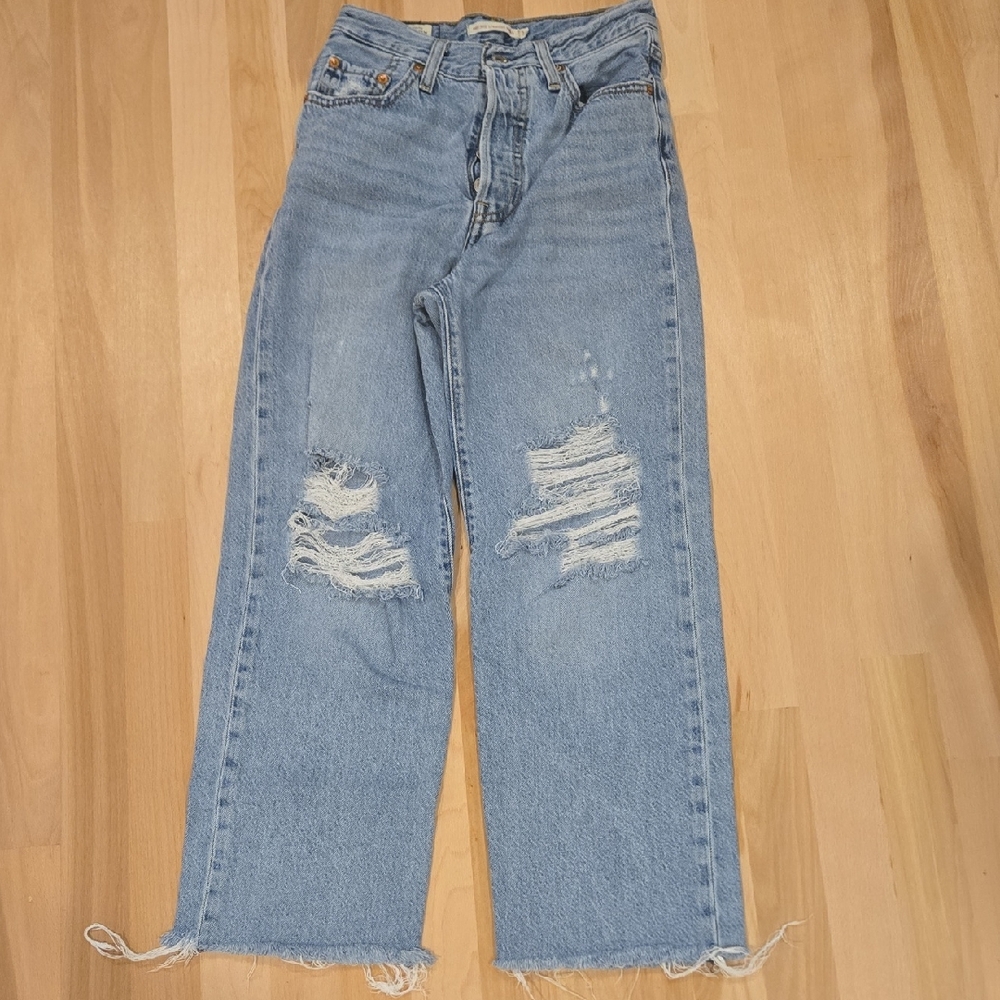 Levis Premium Ribcage Straight Ankle